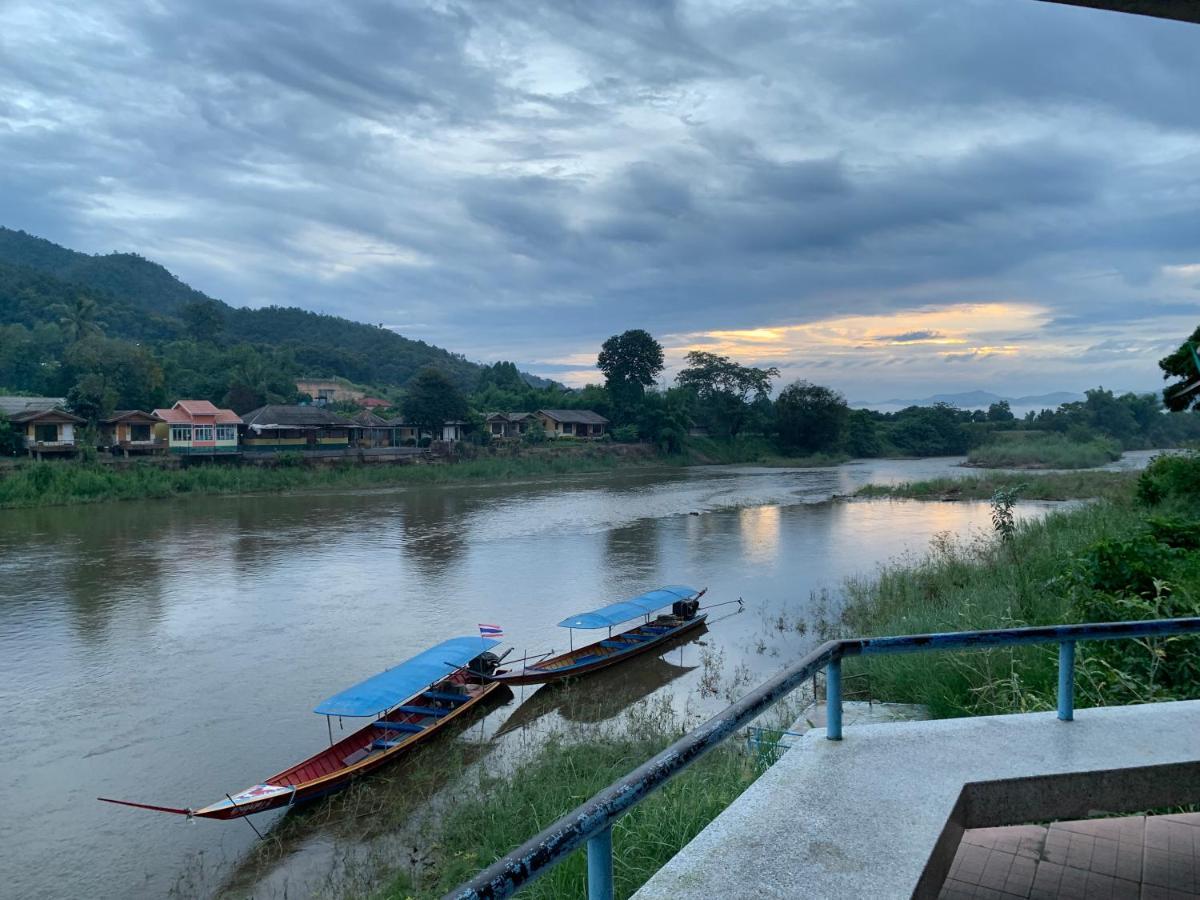 Saranya River House สรัญญาริเวอร์เฮาส์ Meaj Kültér fotó