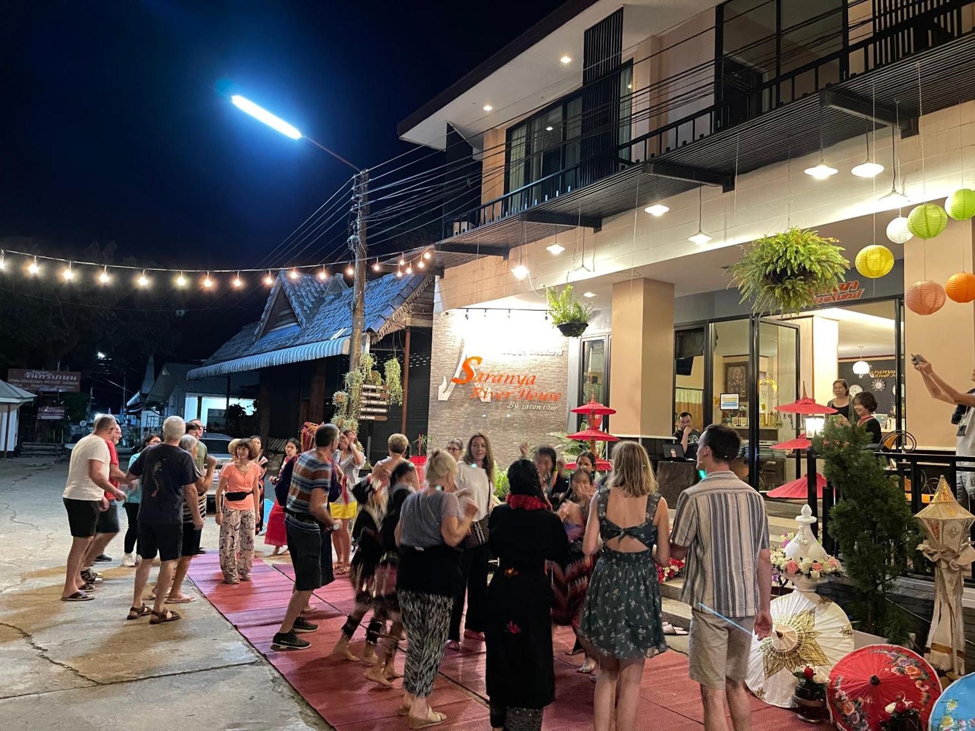 Saranya River House สรัญญาริเวอร์เฮาส์ Meaj Kültér fotó