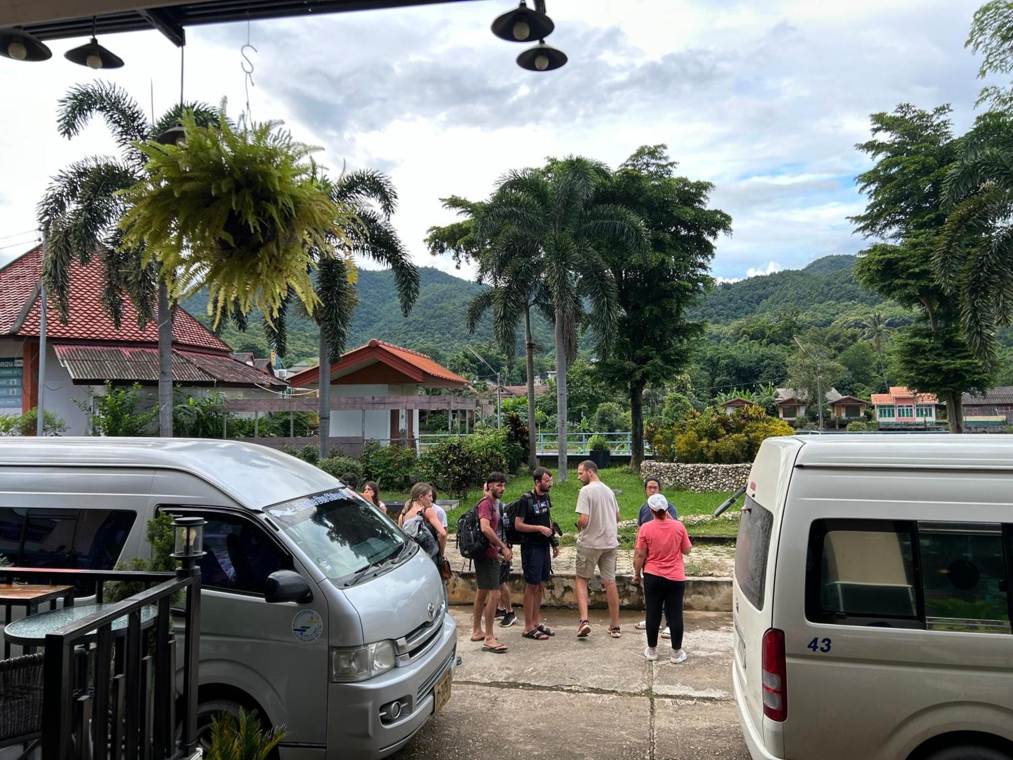 Saranya River House สรัญญาริเวอร์เฮาส์ Meaj Kültér fotó